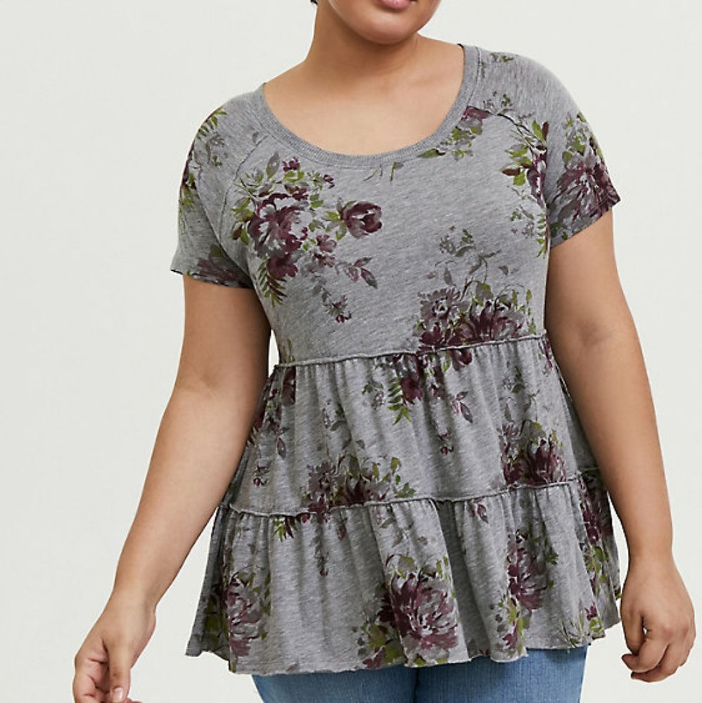 Torrid grey floral tiered t shirt 3x